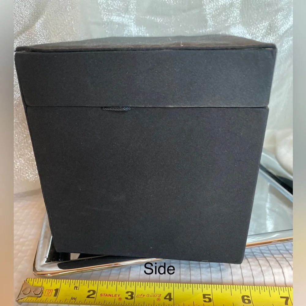 GUCCI Gift Box (GUCCI GUILTY) Satin with Embroidered Large Gold Logo🔥Deep 8”x5” - Picture 3 of 12